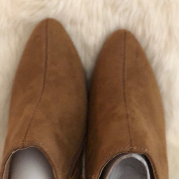 Cathy Jean brown heeled booties, NWOT! - Picture 3 of 5